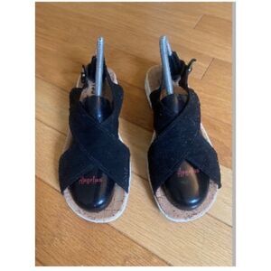 Circus Sam Edelman Women's Cross-Strap Black Sandals cork and White Soles sz 10M